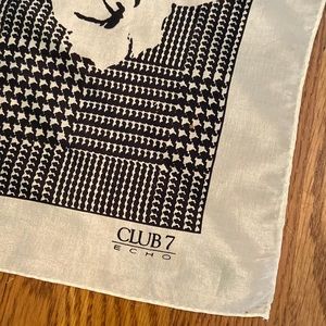 772836_7